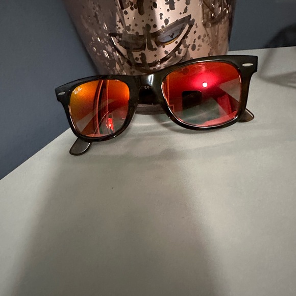 Ray ban sunglasses - Picture 2 of 3
